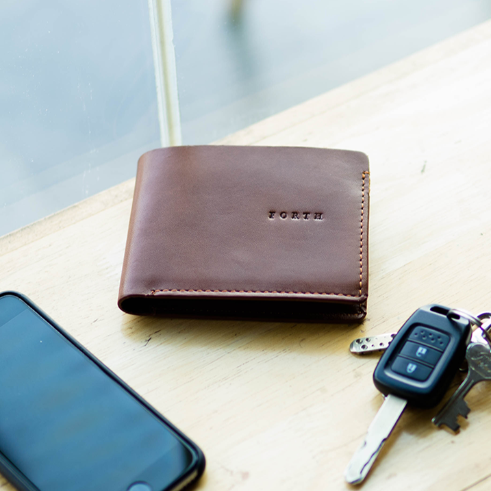 Brown minimal leather wallet