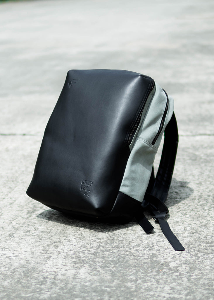 Chapter 02 - Turtle Backpack with Card Case - Monochrome