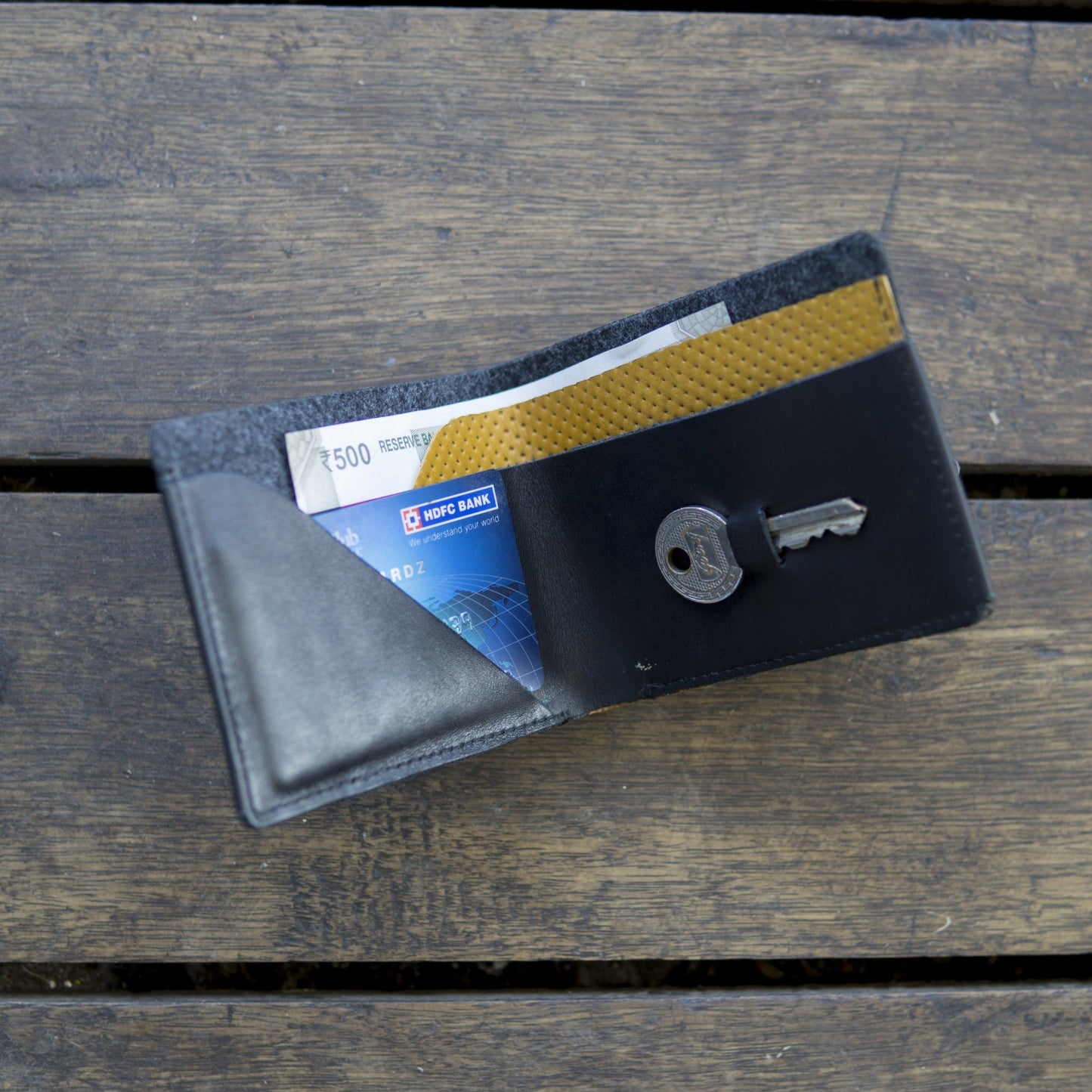 leather wallet card holder with key