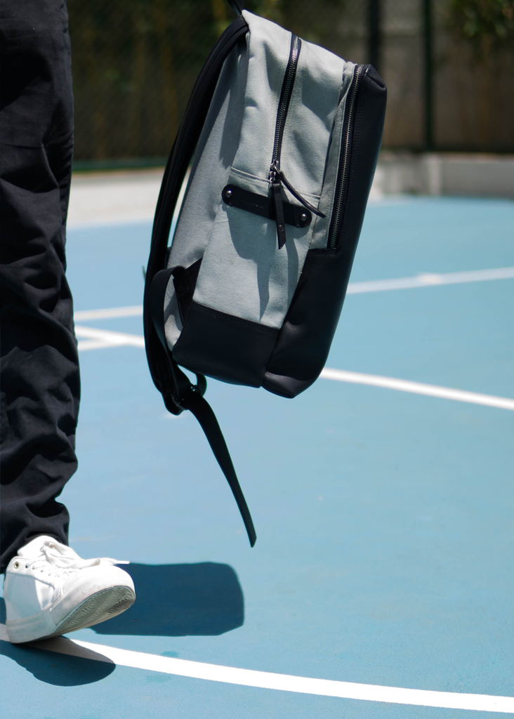 Chapter 02 - Turtle Backpack with Card Case - Monochrome