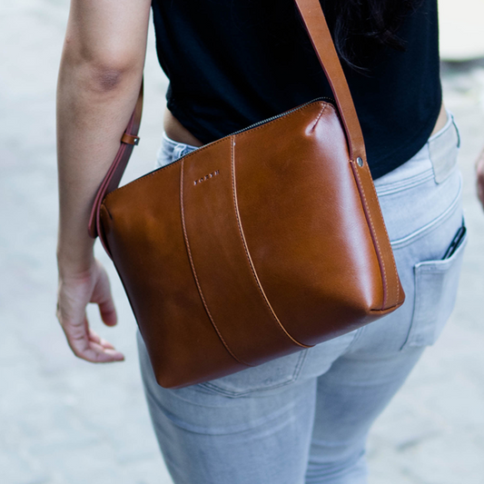 Forth Goods Woman's Everyday Leather Sling Bag - Brown